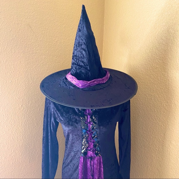Witch Dress and Hat Halloween costume - Picture 4 of 11